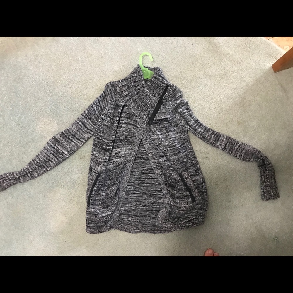 Ivivva wrap cardigan size 8